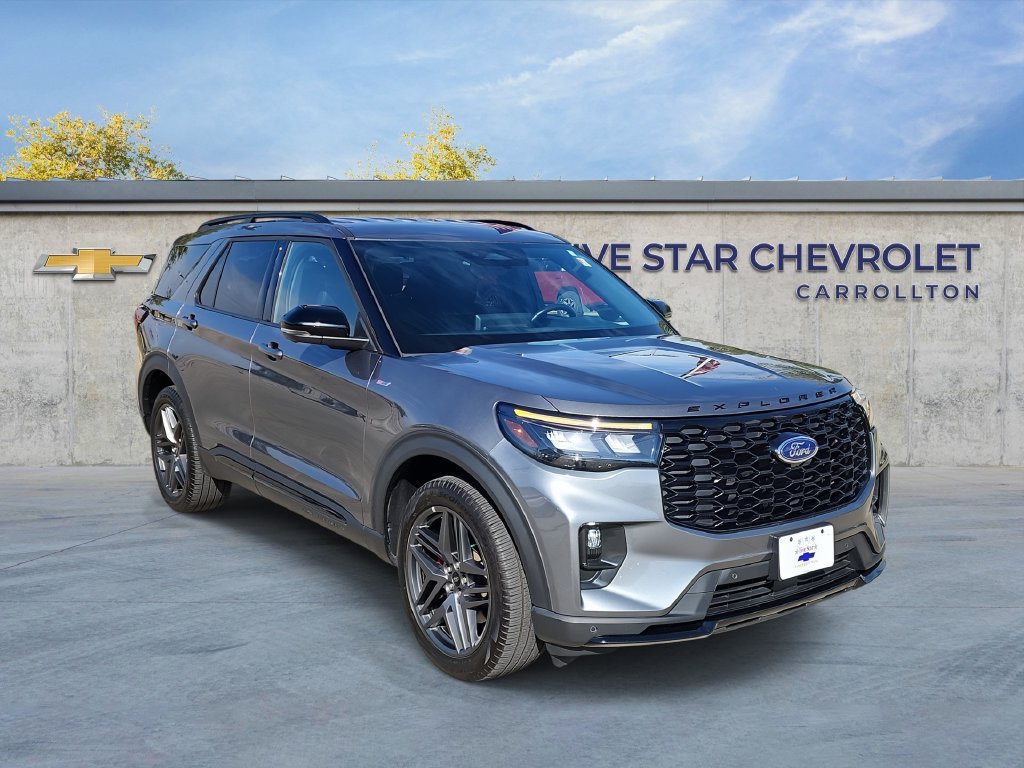 Used 2025 Ford Explorer ST-Line w/ ST-Line Street Pack AWD/4WD image 1