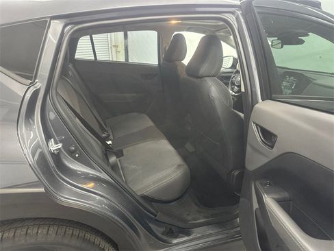 Used 2024 Subaru Crosstrek 2.0i Premium image 16