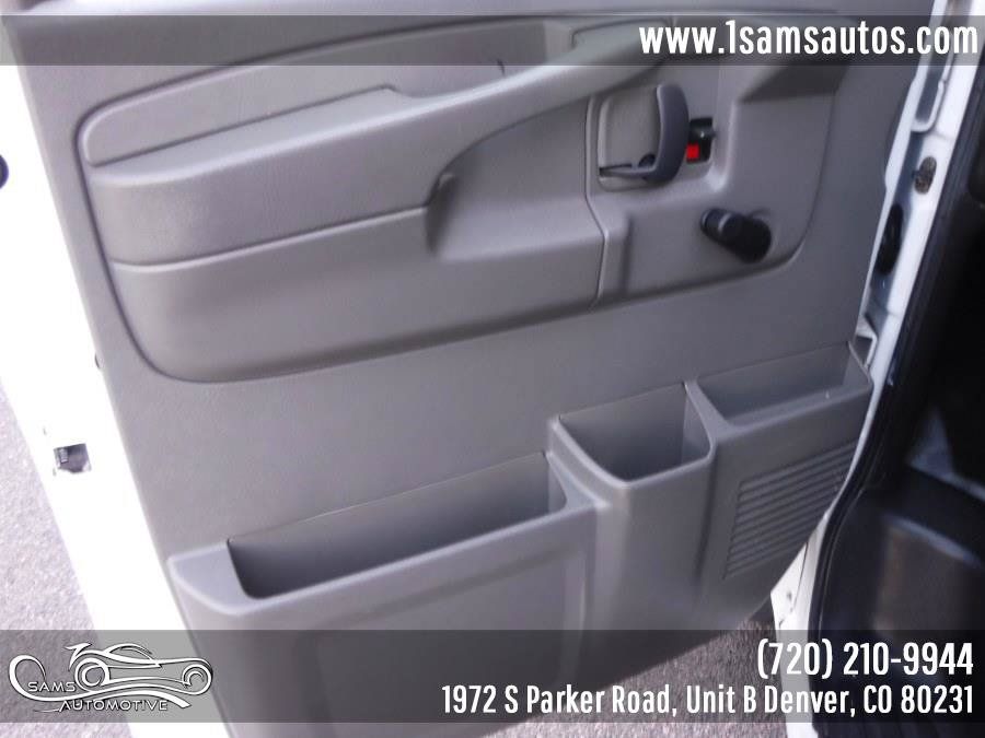 Used 2009 Chevrolet Express 1500 AWD image 32