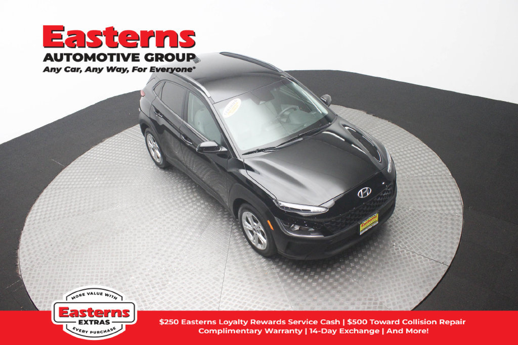 Used 2023 Hyundai Kona SEL w/ Cargo Package AWD/4WD image 4