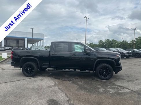 New 2026 Chevrolet Silverado 2500 LT w/ Trail Boss Package AWD/4WD image 2