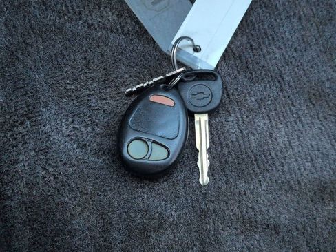 Used 2011 Chevrolet Colorado LT image 27