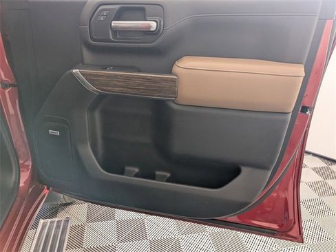 Used 2023 Chevrolet Silverado 3500 High Country image 34