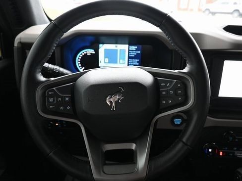 Used 2023 Ford Bronco Wildtrak image 43