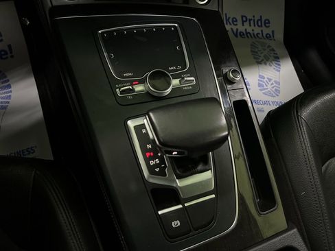 Used 2019 Audi Q5 2.0T Premium Plus w/ Premium Plus Package image 23