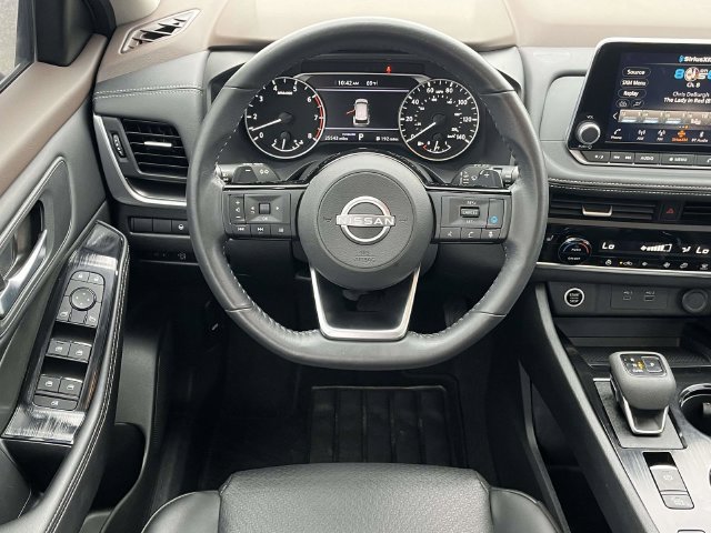 Used 2023 Nissan Rogue SV w/ SV Premium B Package FWD image 18