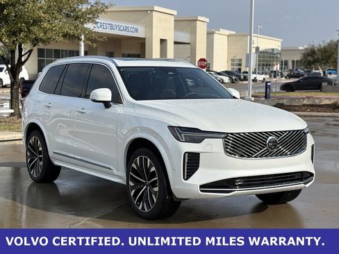 Certified 2025 Volvo XC90 B6 Plus image 4