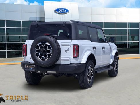New 2026 Ford Bronco Outer Banks AWD/4WD image 5