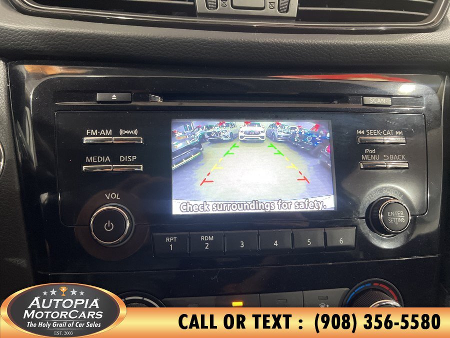 Used 2017 Nissan Rogue SV AWD/4WD image 26