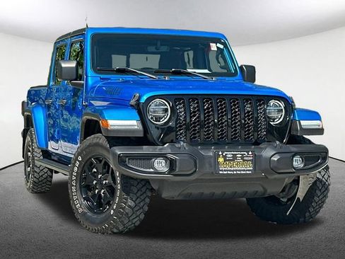 Used 2021 Jeep Gladiator Overland AWD/4WD image 2