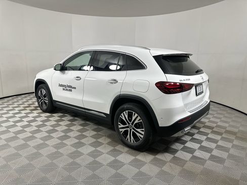 Used 2025 Mercedes-Benz GLA 250 4MATIC image 6