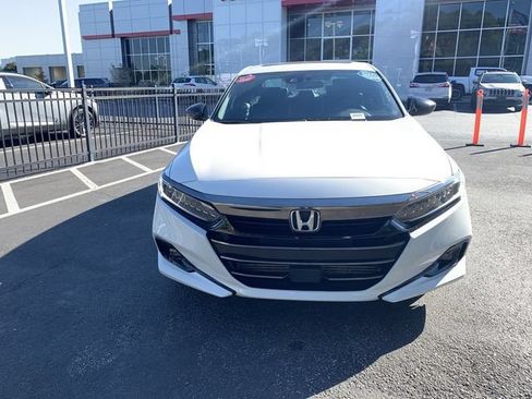 Used 2021 Honda Accord Sport image 3