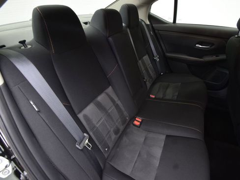 Used 2023 Nissan Sentra SR w/ Electronics Package image 17