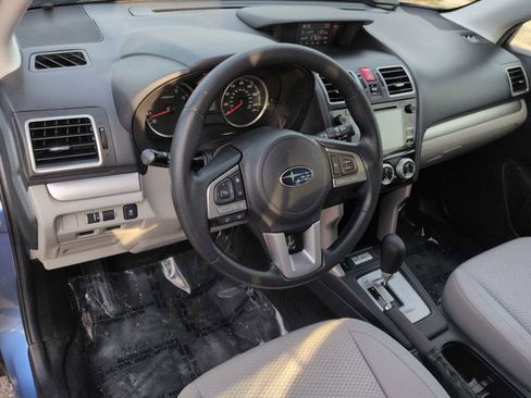 Used 2017 Subaru Forester 2.5i Premium w/ All-Weather Package image 10