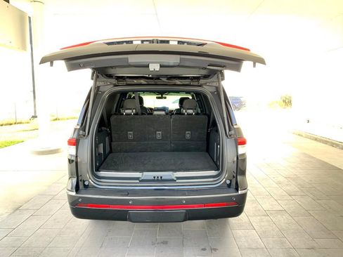 Used 2024 Lincoln Navigator L 4WD image 24