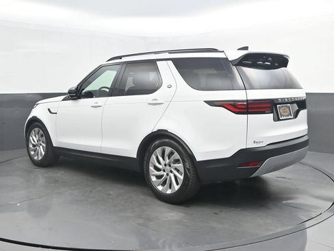 New 2026 Land Rover Discovery S AWD/4WD image 3