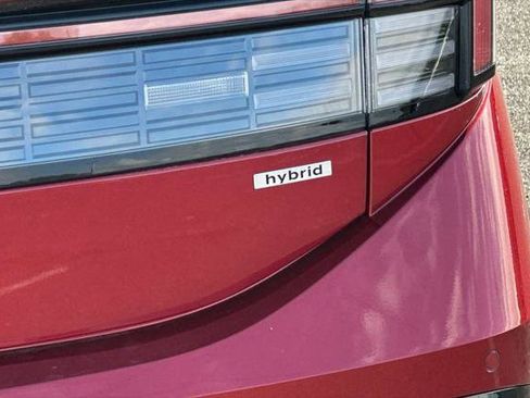 New 2025 Hyundai Sonata Limited image 23