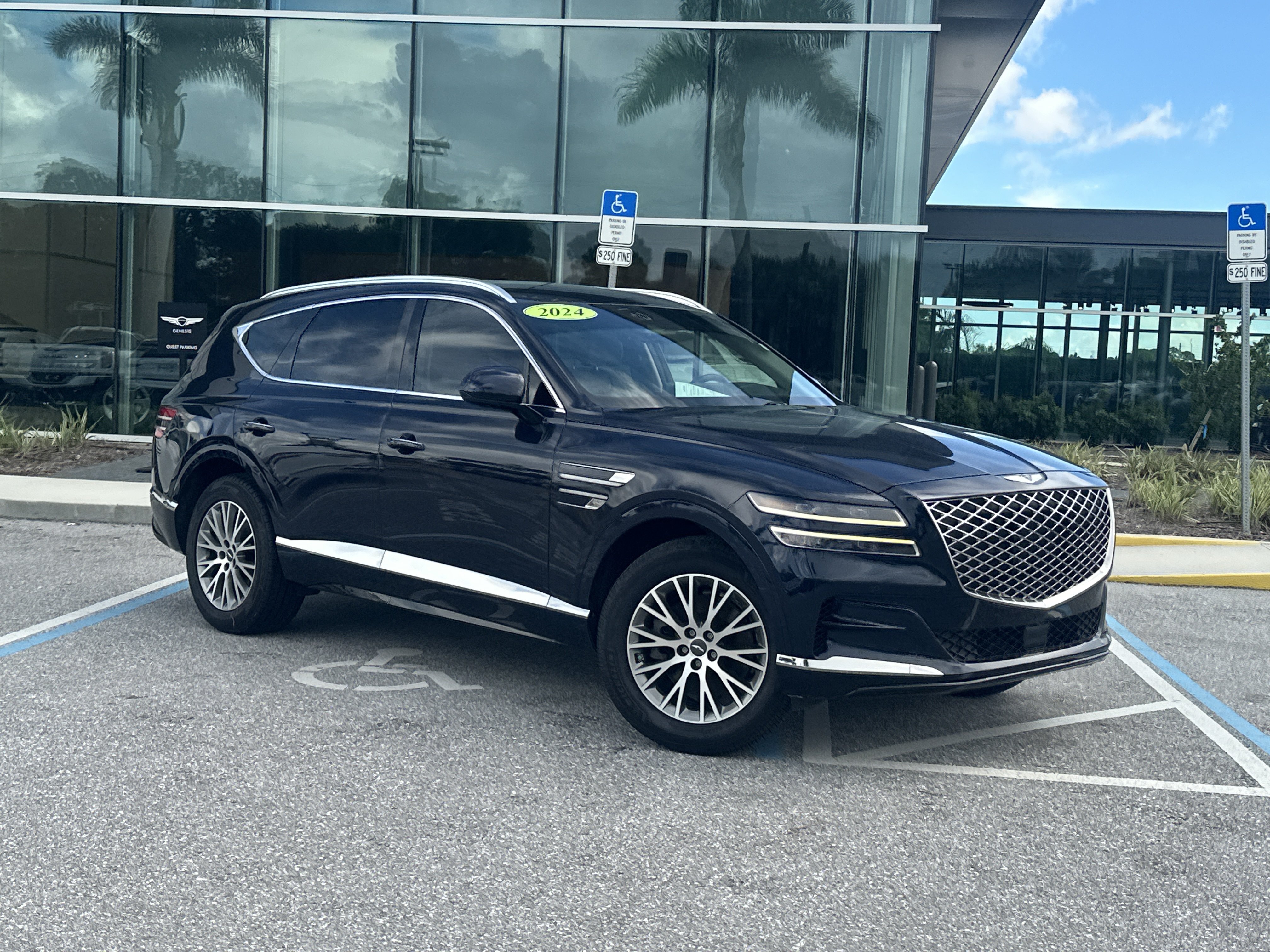 Certified 2024 Genesis GV80 2.5T AWD/4WD image 2