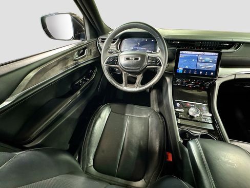 Used 2023 Jeep Grand Cherokee L Overland AWD/4WD image 15