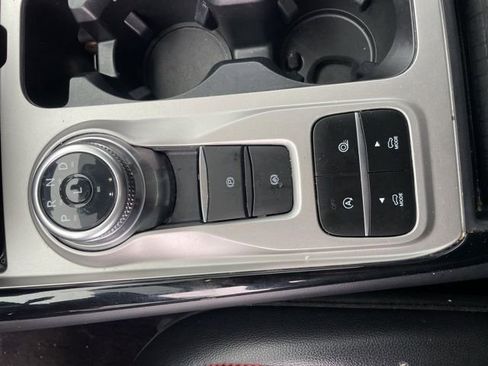 Certified 2024 Ford Explorer ST-Line w/ Class IV Trailer Tow Package image 9