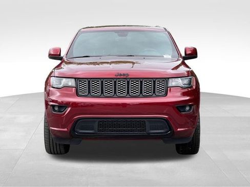 Used 2019 Jeep Grand Cherokee Altitude RWD image 8