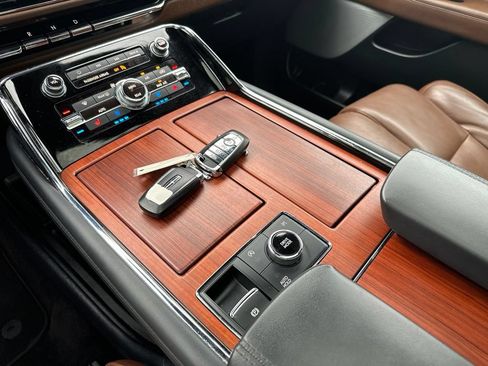 Used 2022 Lincoln Navigator Reserve RWD image 27