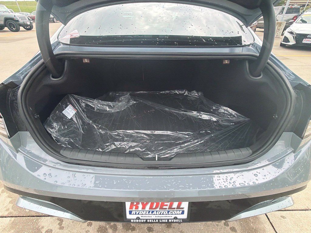 Used 2025 Hyundai Sonata SEL FWD image 15