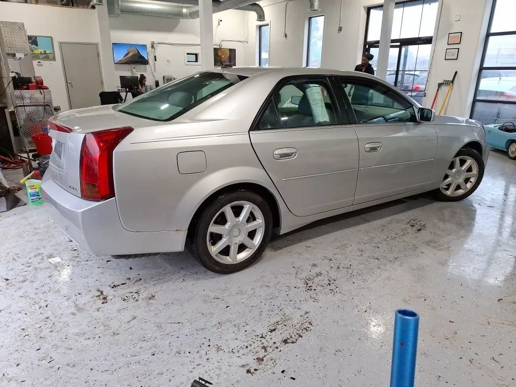 Used 2005 Cadillac CTS 3.6 w/ Luxury Package RWD image 3