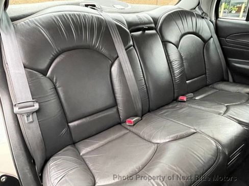 Used 1998 Lincoln Continental image 16