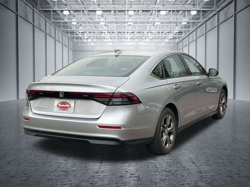 Used 2023 Honda Accord EX image 7
