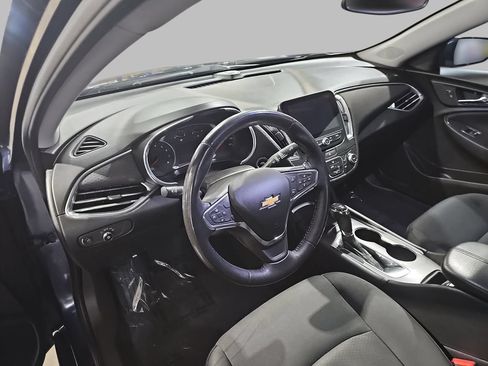 Used 2017 Chevrolet Malibu LT FWD image 19