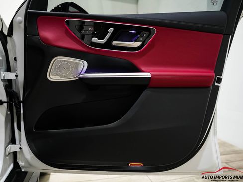 Used 2024 Mercedes-Benz GLC 43 AMG 4MATIC image 47