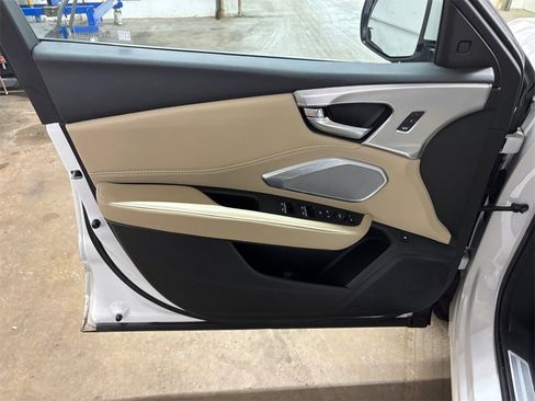 Certified 2023 Acura RDX w/ Technology Package image 11