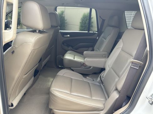 Used 2020 Chevrolet Tahoe Premier w/ Premier 6.2L Value Package image 31