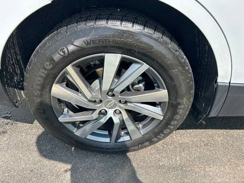 Used 2023 Chevrolet Equinox LT FWD image 50