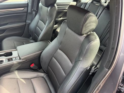 Used 2019 Honda Accord Sport image 14