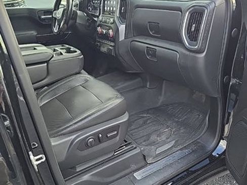 Used 2020 GMC Sierra 1500 SLT w/ X31 Off-Road Package AWD/4WD image 16