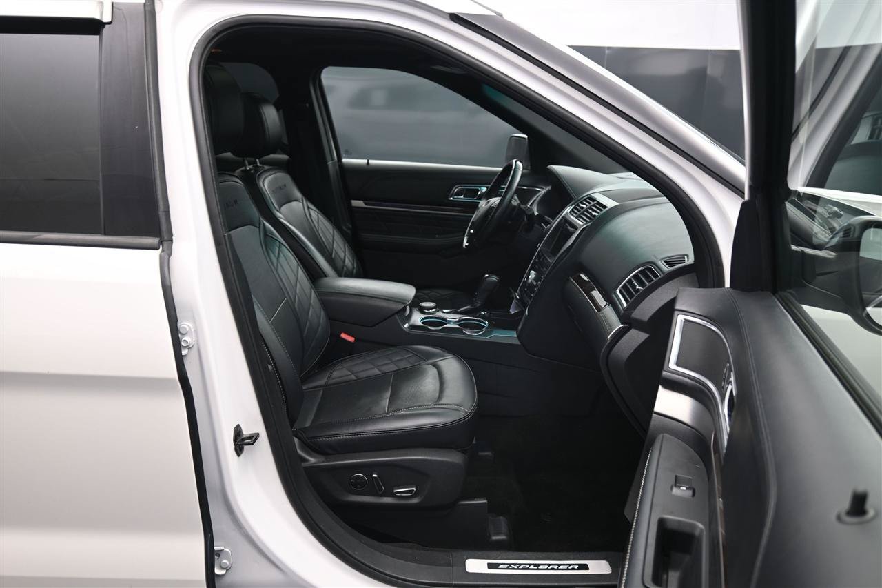 Used 2017 Ford Explorer Platinum AWD/4WD image 9