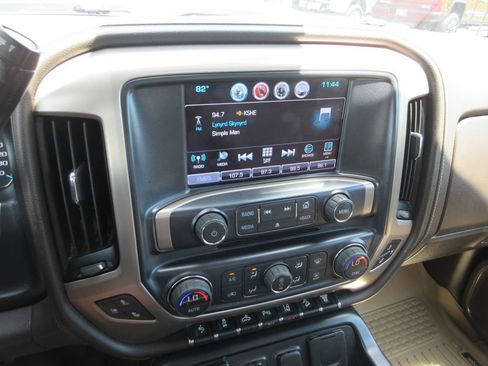 Certified 2017 GMC Sierra 2500 Denali w/ Duramax Plus Package AWD/4WD image 33