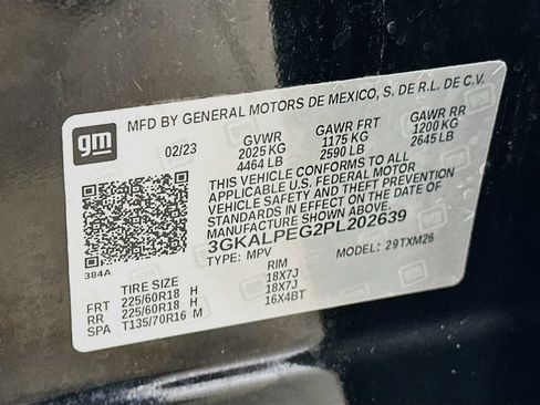 Used 2023 GMC Terrain SLT FWD image 32