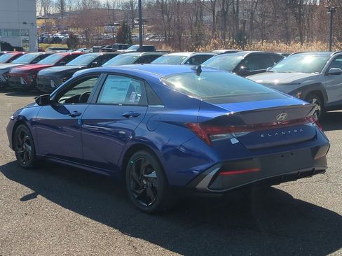 New 2026 Hyundai Elantra SEL Sport Premium FWD image 5