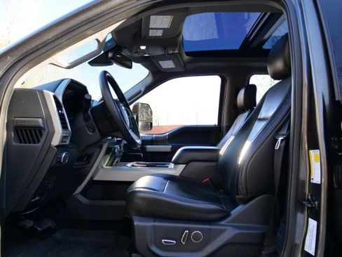 Used 2019 Ford F250 Lariat w/ Lariat Ultimate Package image 24