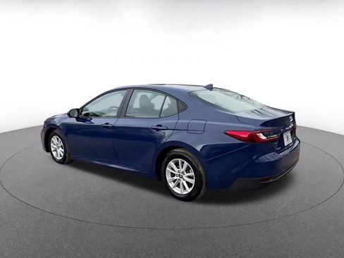Used 2025 Toyota Camry LE image 10
