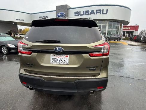 Used 2025 Subaru Ascent Onyx Edition image 5
