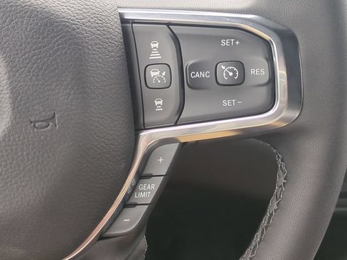 New 2026 RAM 3500 Laramie AWD/4WD image 27