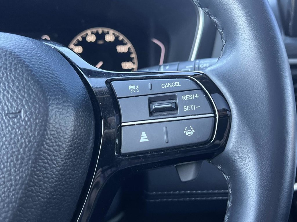 Used 2023 Honda Pilot Touring image 34