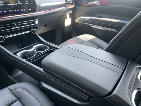 New 2026 Chevrolet Traverse RS FWD image 28