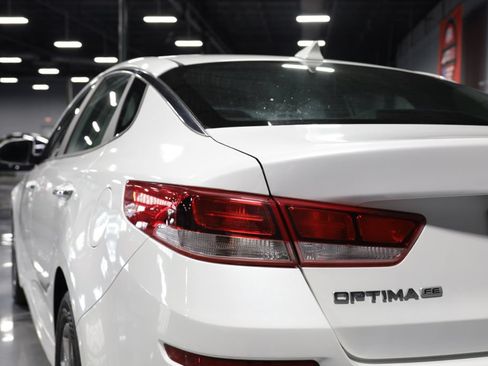 Used 2020 Kia Optima LX FWD image 32