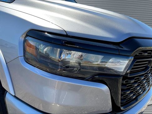 Used 2025 RAM 1500 Big Horn AWD/4WD image 28