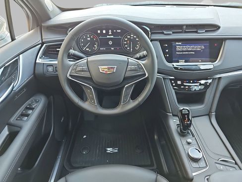 New 2026 Cadillac XT5 Premium Luxury w/ Driver Assist Package AWD/4WD image 16